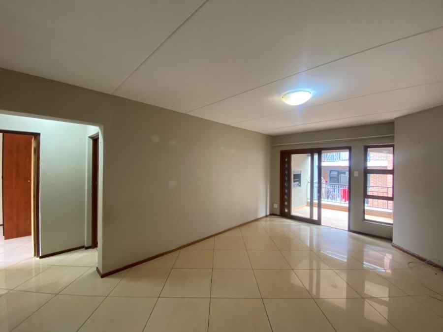 To Let 2 Bedroom Property for Rent in Little Falls Gauteng