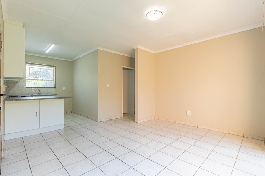 2 Bedroom Property for Sale in Wilgeheuwel Gauteng