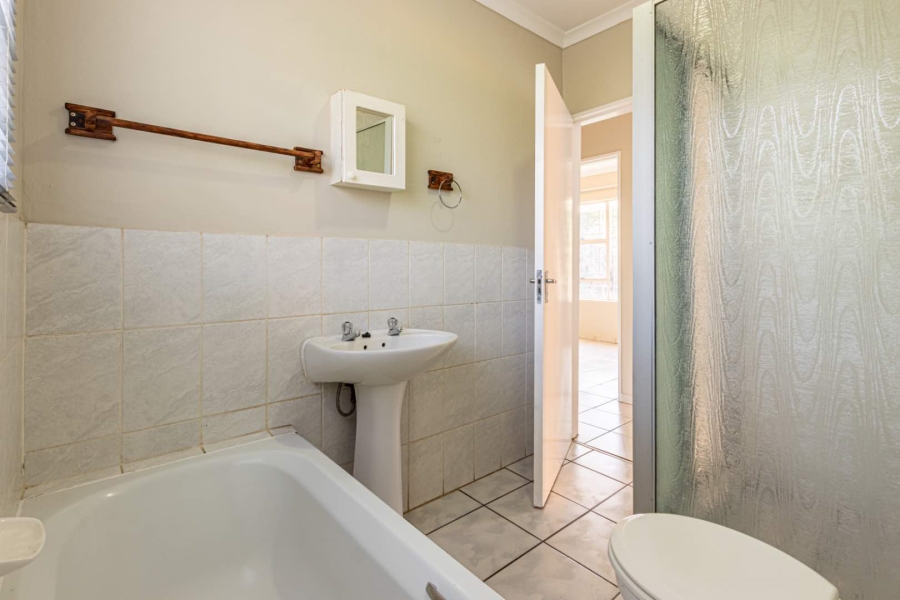 2 Bedroom Property for Sale in Wilgeheuwel Gauteng