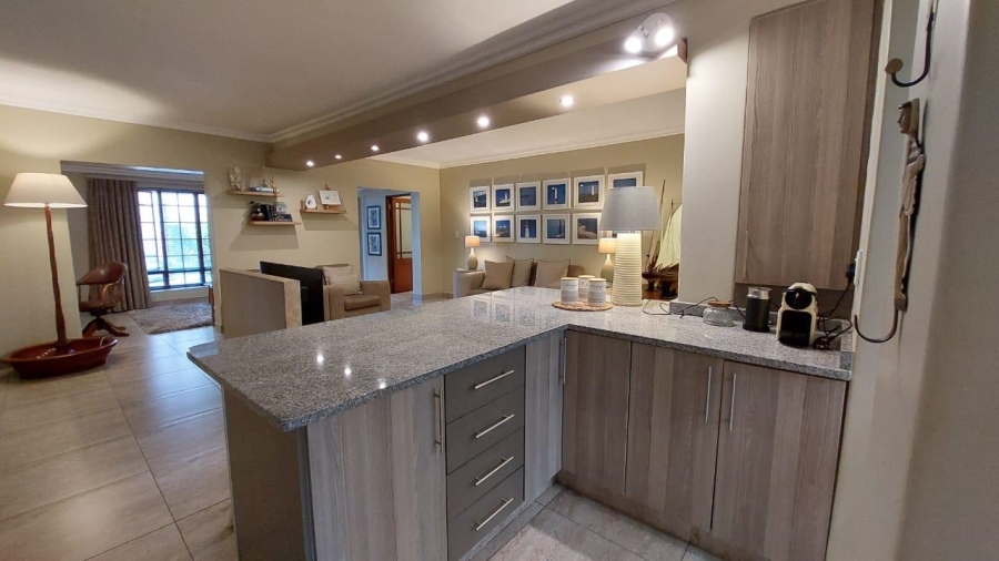 To Let 1 Bedroom Property for Rent in Waterkloof Ridge Gauteng