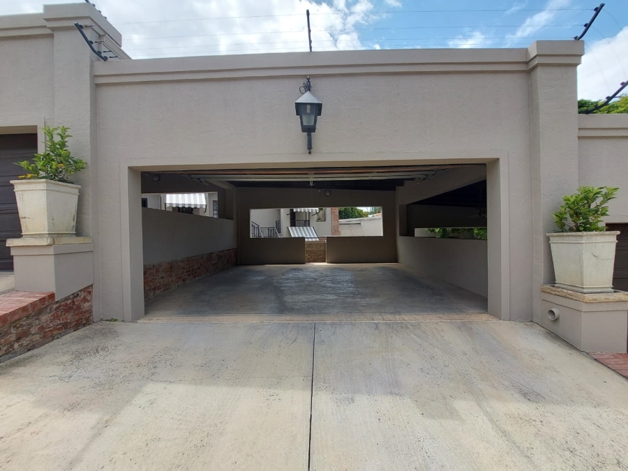 2 Bedroom Property for Sale in Waterkloof Gauteng