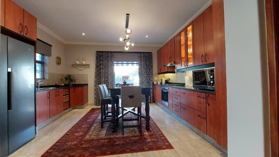 2 Bedroom Property for Sale in Waterkloof Gauteng