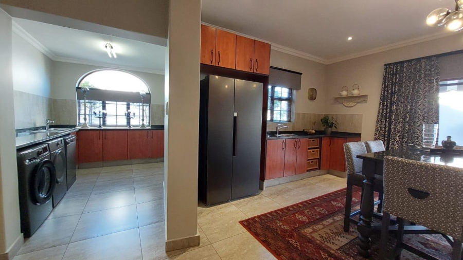 2 Bedroom Property for Sale in Waterkloof Gauteng