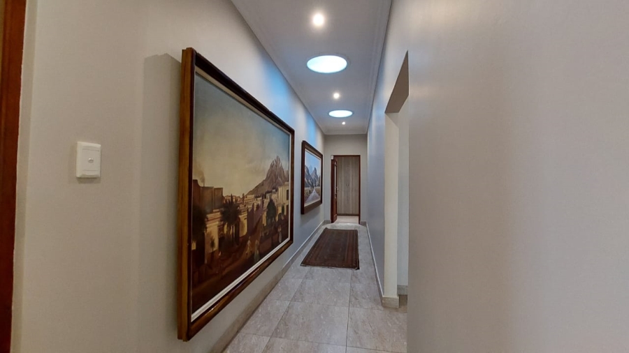2 Bedroom Property for Sale in Waterkloof Gauteng