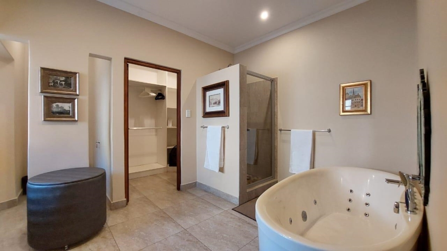 2 Bedroom Property for Sale in Waterkloof Gauteng