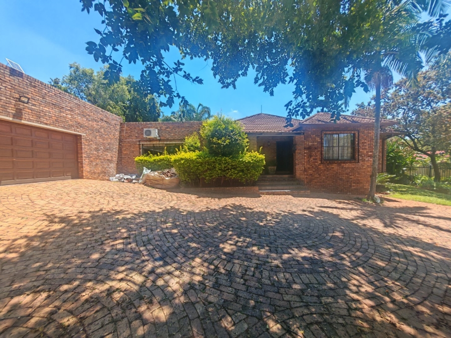 7 Bedroom Property for Sale in Florauna Gauteng