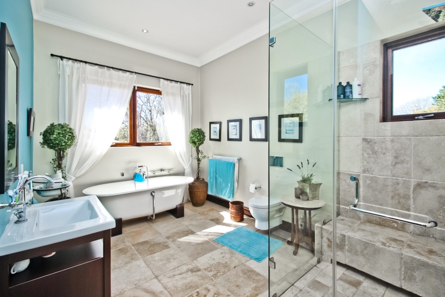 5 Bedroom Property for Sale in Bryanston Gauteng