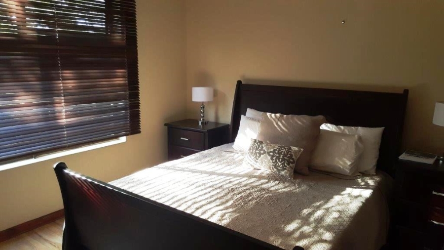 2 Bedroom Property for Sale in Nieuw Muckleneuk Gauteng