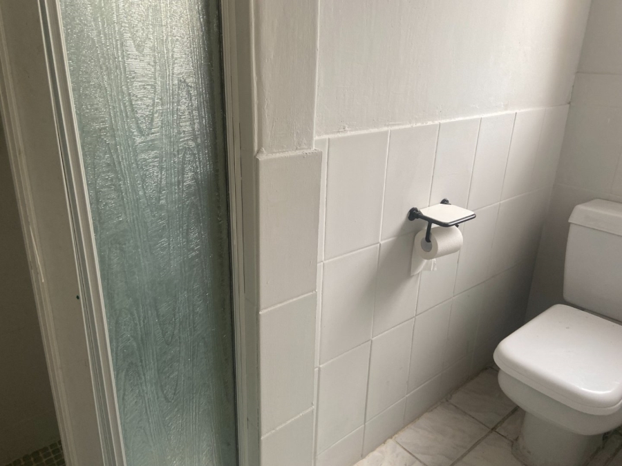 6 Bedroom Property for Sale in Zwartkop Gauteng