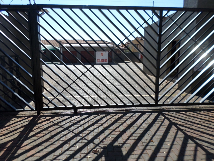 To Let 2 Bedroom Property for Rent in Hughes Gauteng