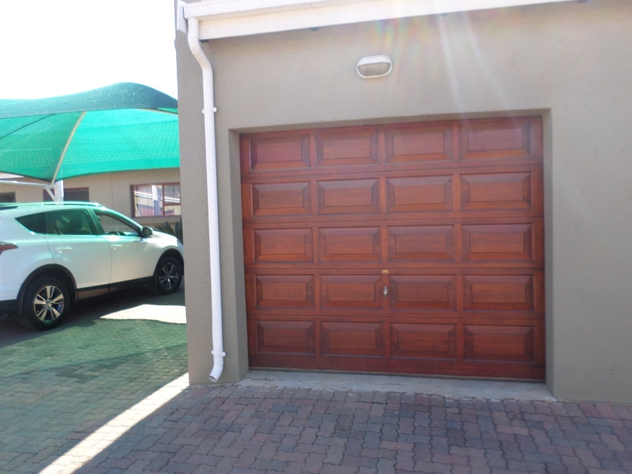 To Let 2 Bedroom Property for Rent in Hughes Gauteng
