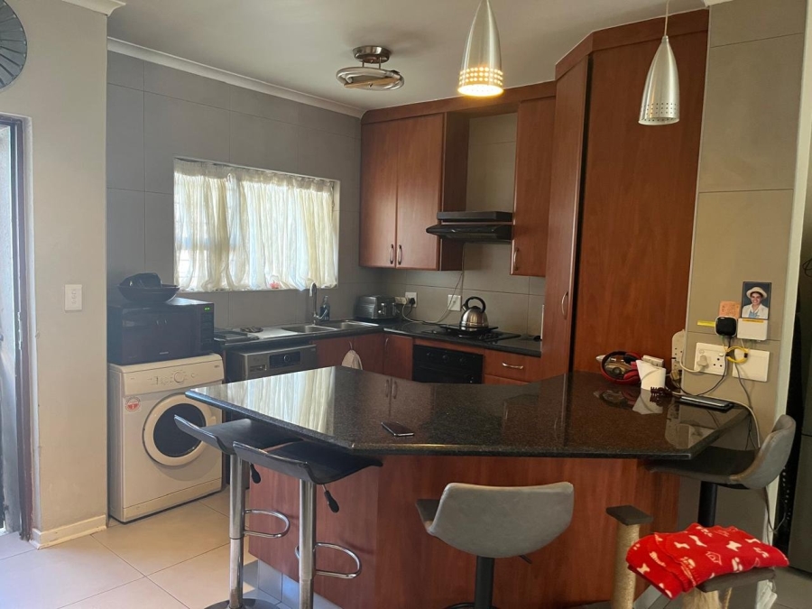 To Let 2 Bedroom Property for Rent in Hughes Gauteng