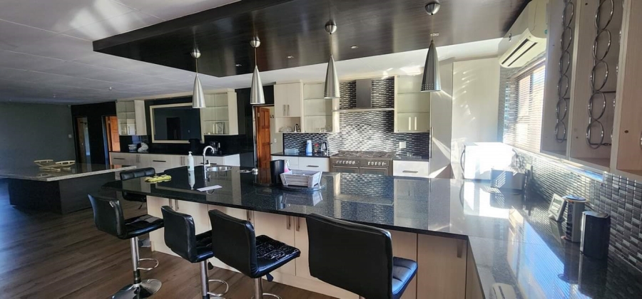 4 Bedroom Property for Sale in Mantevrede Gauteng