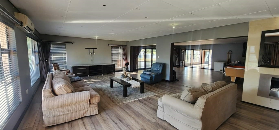 4 Bedroom Property for Sale in Mantevrede Gauteng