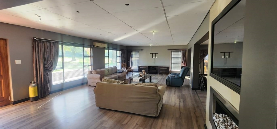 4 Bedroom Property for Sale in Mantevrede Gauteng