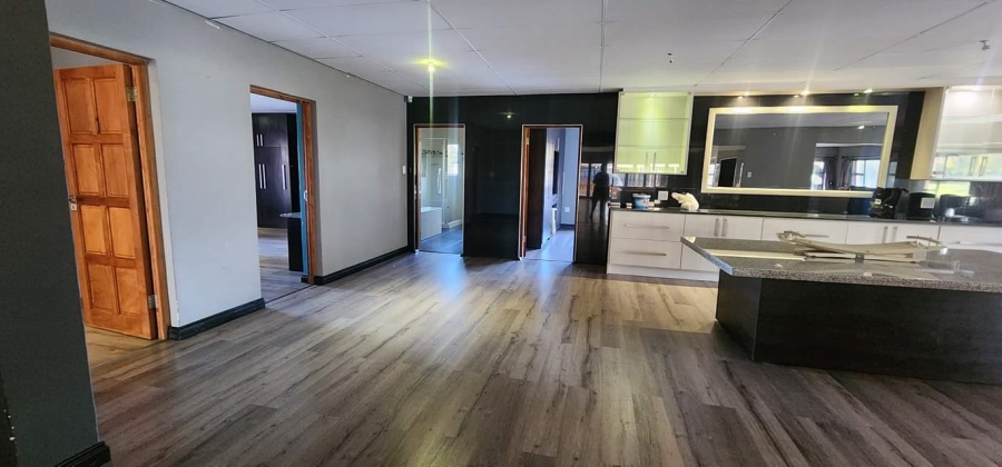 4 Bedroom Property for Sale in Mantevrede Gauteng