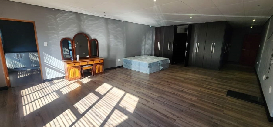 4 Bedroom Property for Sale in Mantevrede Gauteng