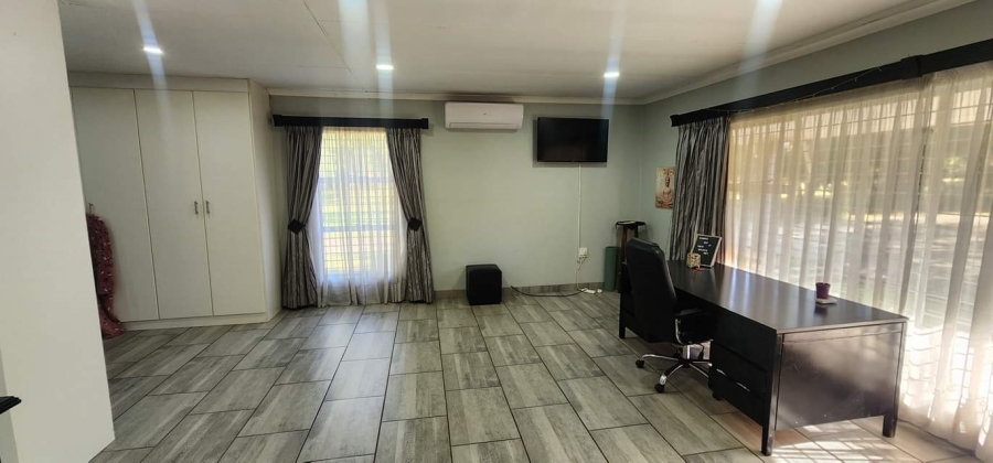 4 Bedroom Property for Sale in Mantevrede Gauteng