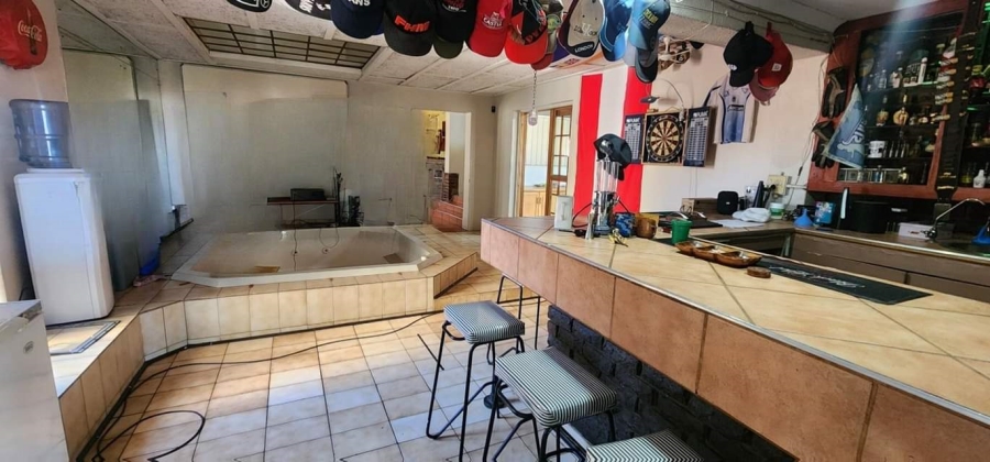 4 Bedroom Property for Sale in Mantevrede Gauteng