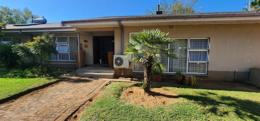 4 Bedroom Property for Sale in Mantevrede Gauteng