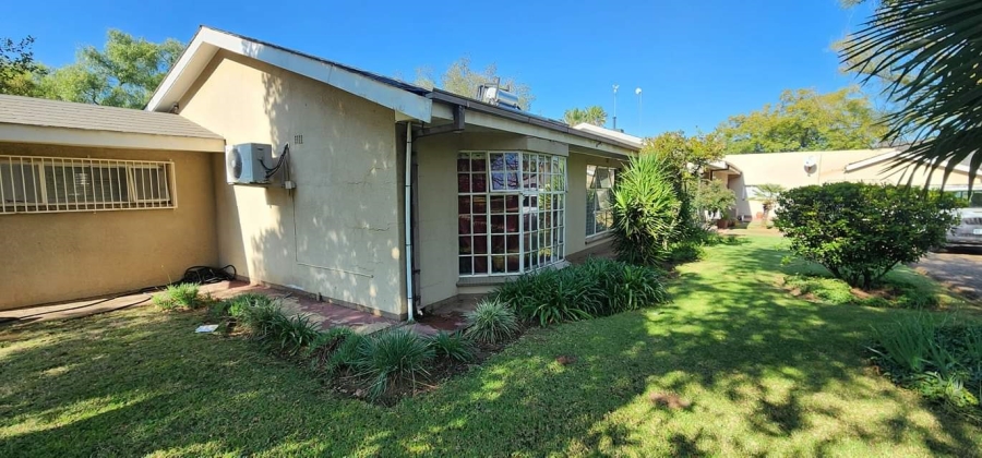 4 Bedroom Property for Sale in Mantevrede Gauteng