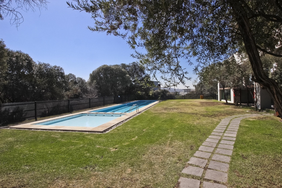 1 Bedroom Property for Sale in Dainfern Gauteng