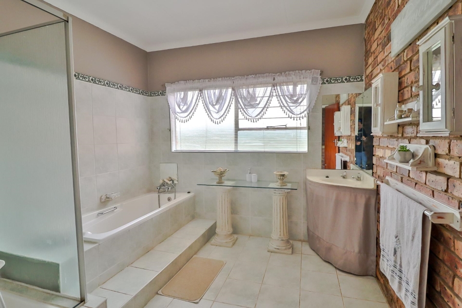 0 Bedroom Property for Sale in Kameeldrift West Gauteng