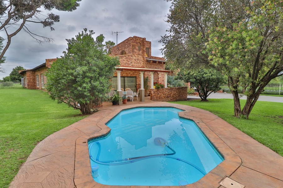 0 Bedroom Property for Sale in Kameeldrift West Gauteng