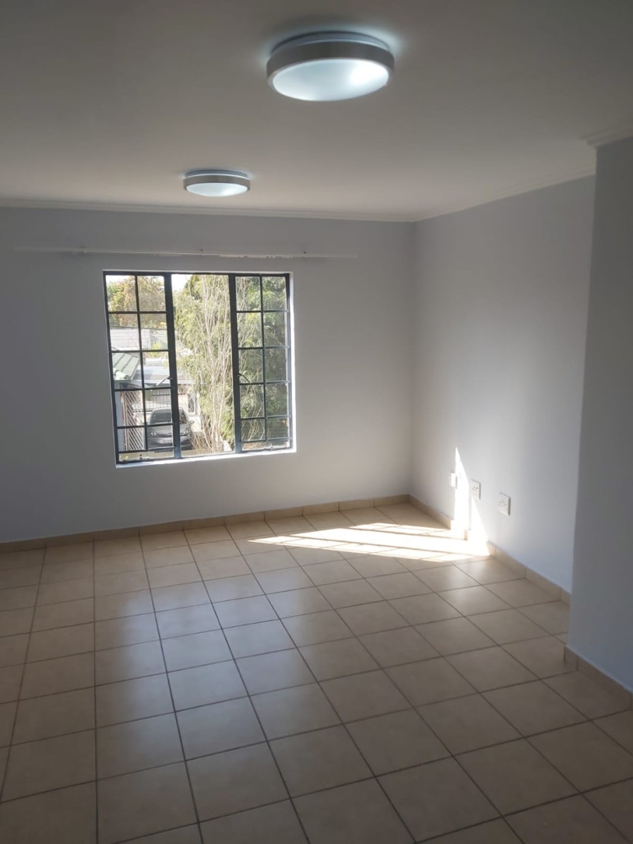 To Let 2 Bedroom Property for Rent in Noordwyk Gauteng