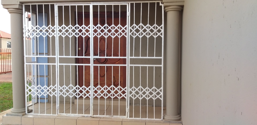 To Let 3 Bedroom Property for Rent in Clarina Gauteng