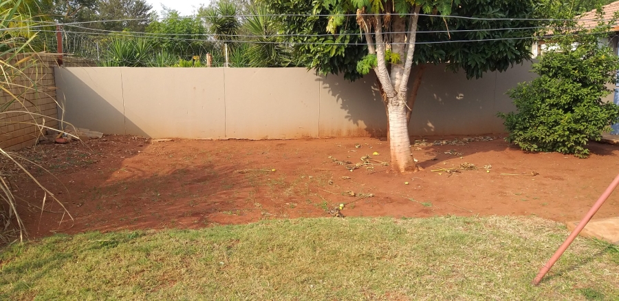 To Let 3 Bedroom Property for Rent in Clarina Gauteng