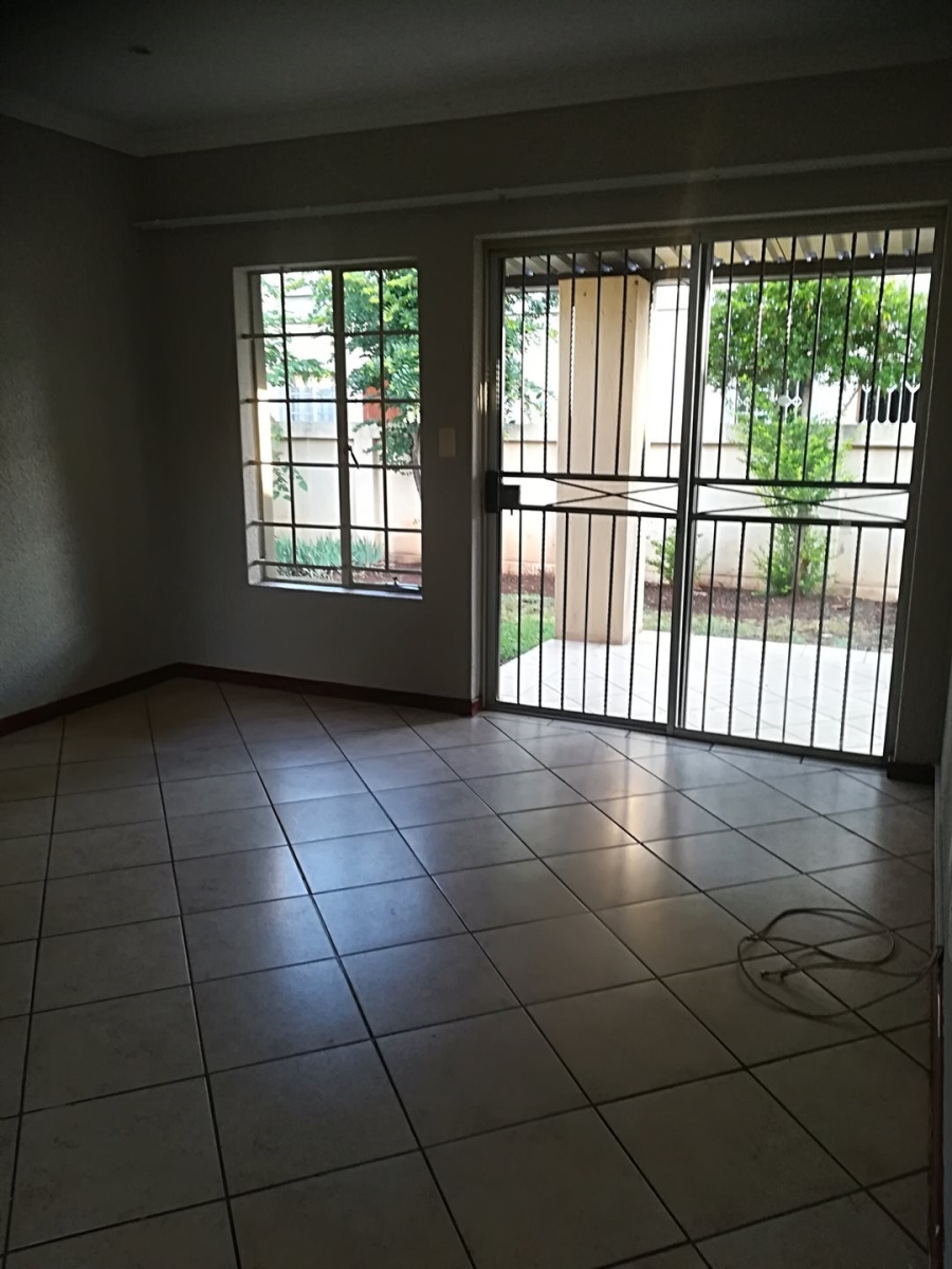 To Let 3 Bedroom Property for Rent in Annlin Gauteng