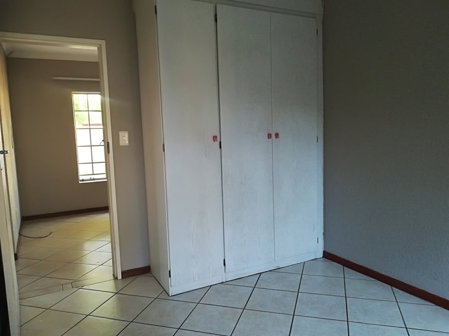 To Let 3 Bedroom Property for Rent in Annlin Gauteng