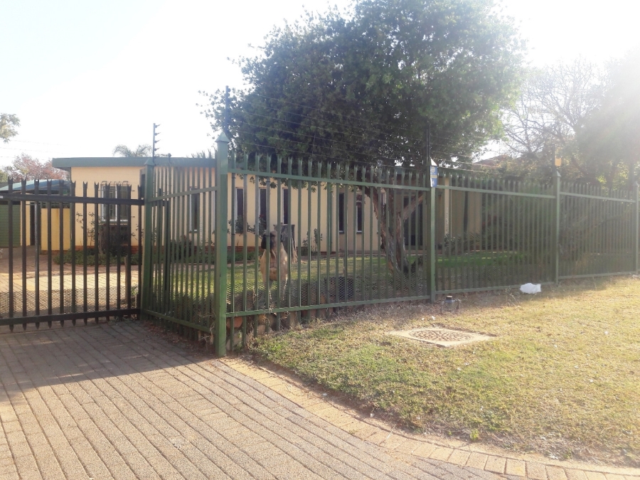 Commercial Property for Sale in Constantia Park Gauteng