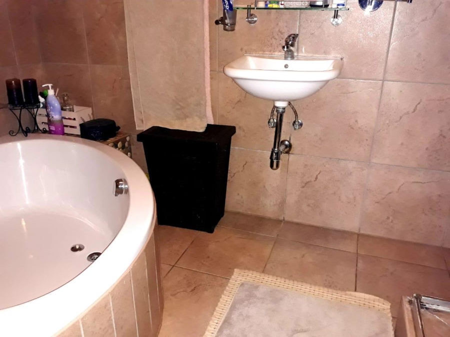 0 Bedroom Property for Sale in Kameeldrift East Gauteng