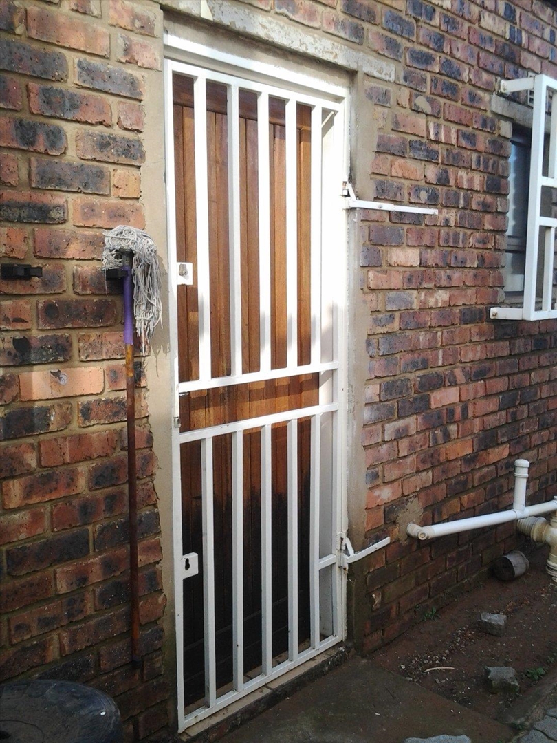 Commercial Property for Sale in Noldick Gauteng