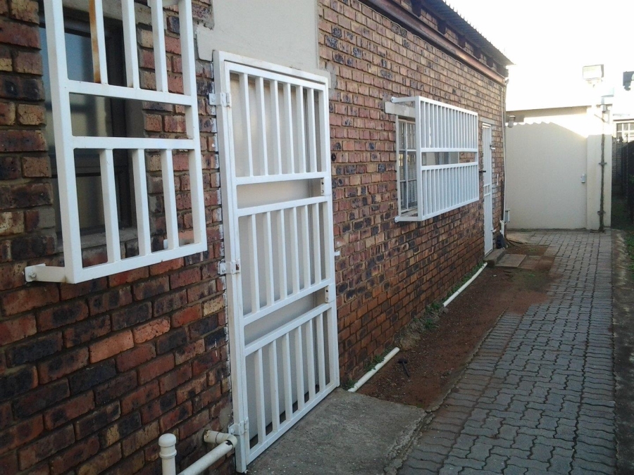 Commercial Property for Sale in Noldick Gauteng