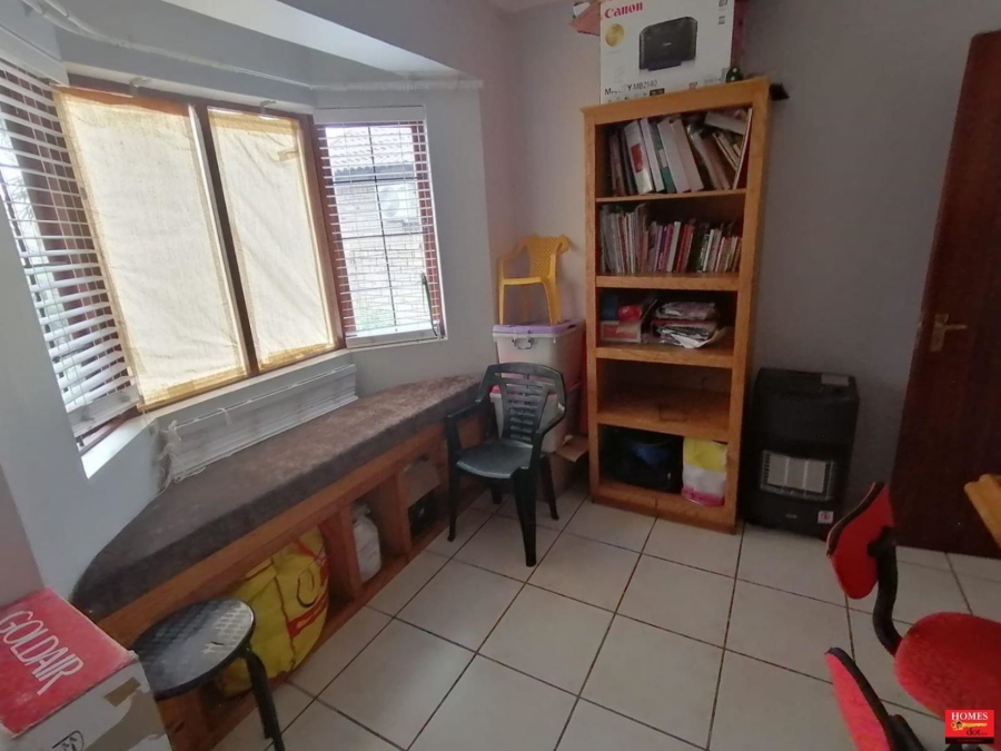 4 Bedroom Property for Sale in Thatchfield Estate Gauteng