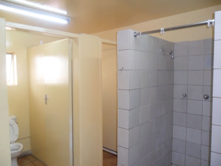 To Let 1 Bedroom Property for Rent in East Lynne Gauteng