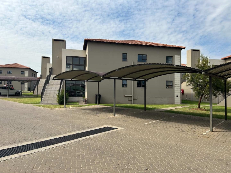 To Let 2 Bedroom Property for Rent in Goedeburg Gauteng