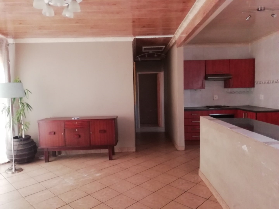 To Let 3 Bedroom Property for Rent in Chantelle Gauteng