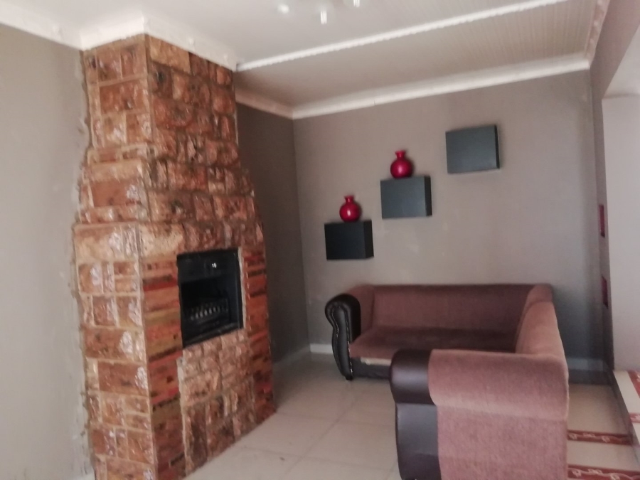 To Let 3 Bedroom Property for Rent in Chantelle Gauteng