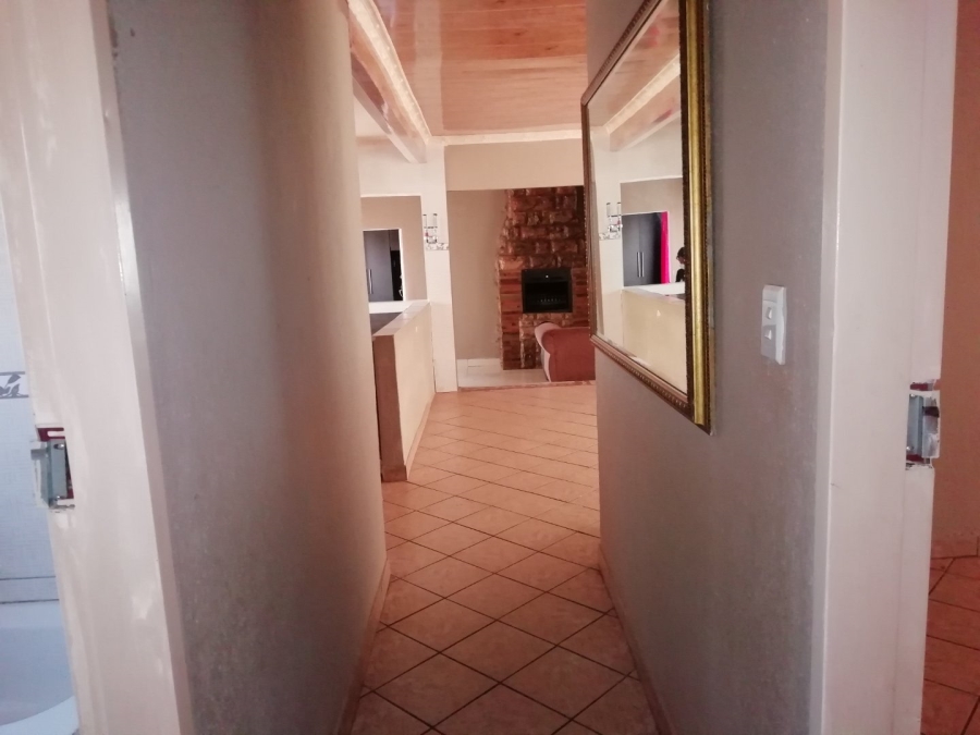 To Let 3 Bedroom Property for Rent in Chantelle Gauteng