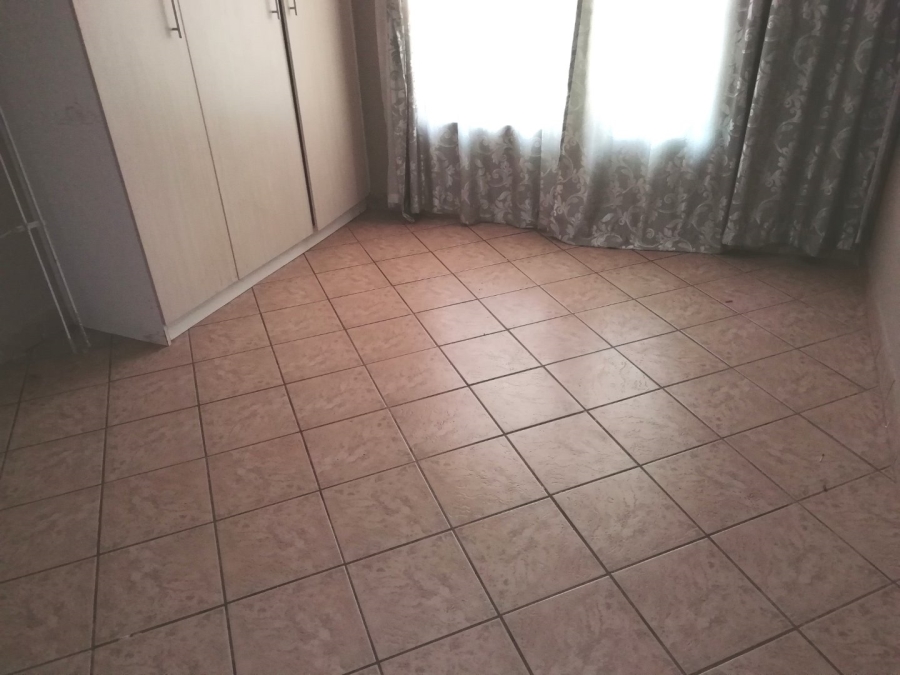 To Let 3 Bedroom Property for Rent in Chantelle Gauteng