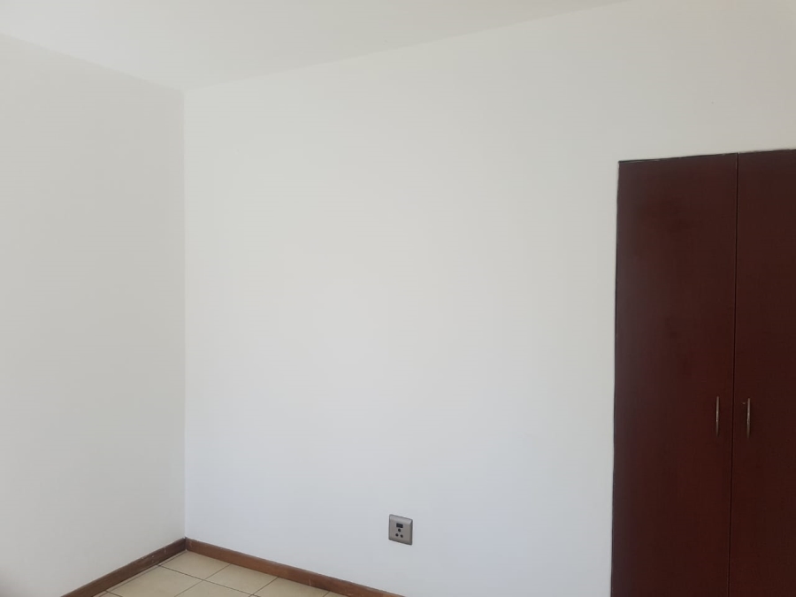1 Bedroom Property for Sale in President Park Gauteng