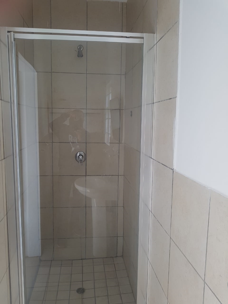 1 Bedroom Property for Sale in President Park Gauteng