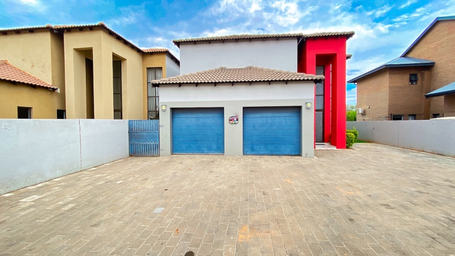 5 Bedroom Property for Sale in Theresa Park Gauteng