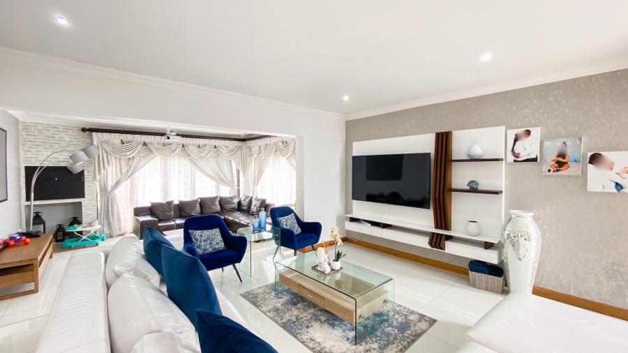 5 Bedroom Property for Sale in Theresa Park Gauteng