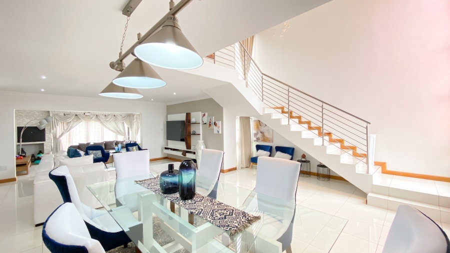 5 Bedroom Property for Sale in Theresa Park Gauteng