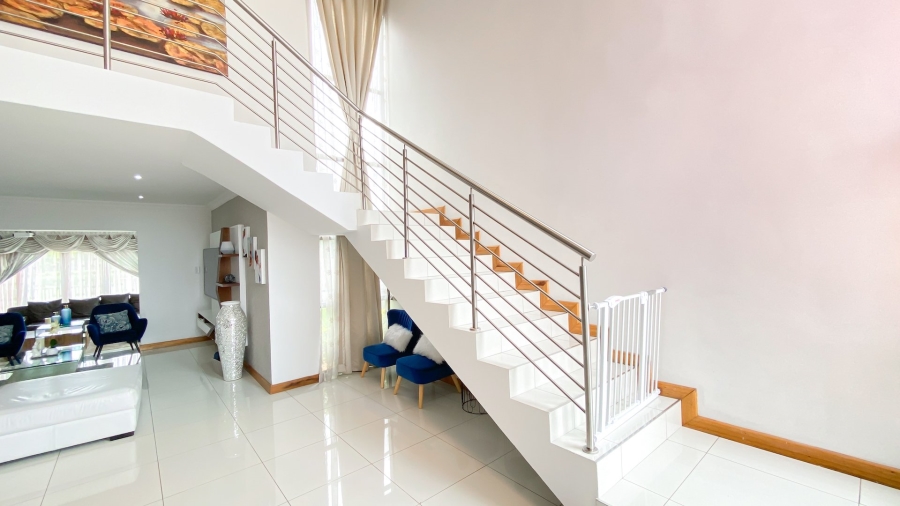 5 Bedroom Property for Sale in Theresa Park Gauteng